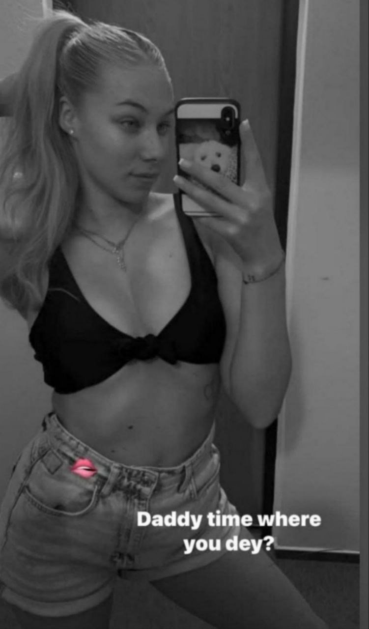 Sexy Blonde Exposed From Kik #KDgsBRen