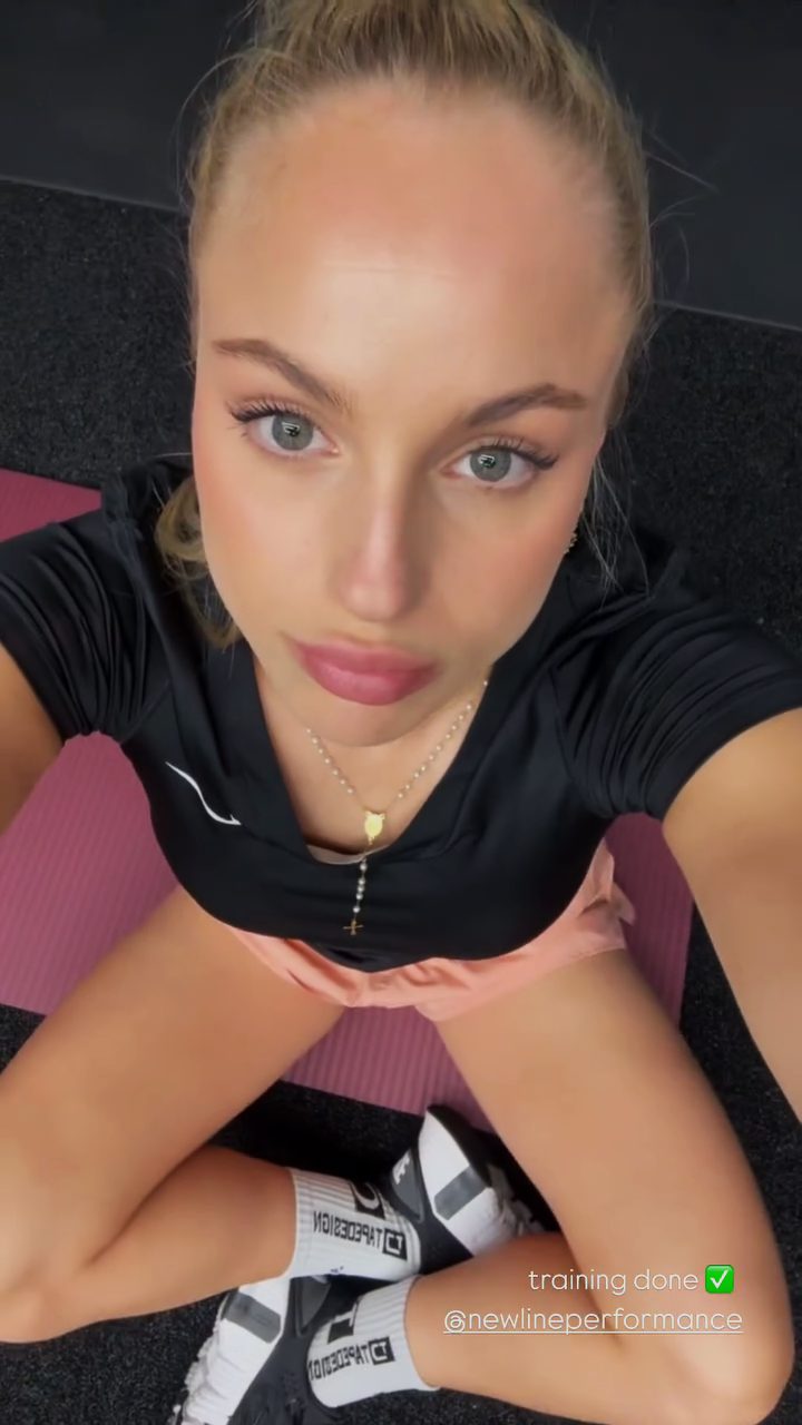 Ana Marković #l5h61UGL