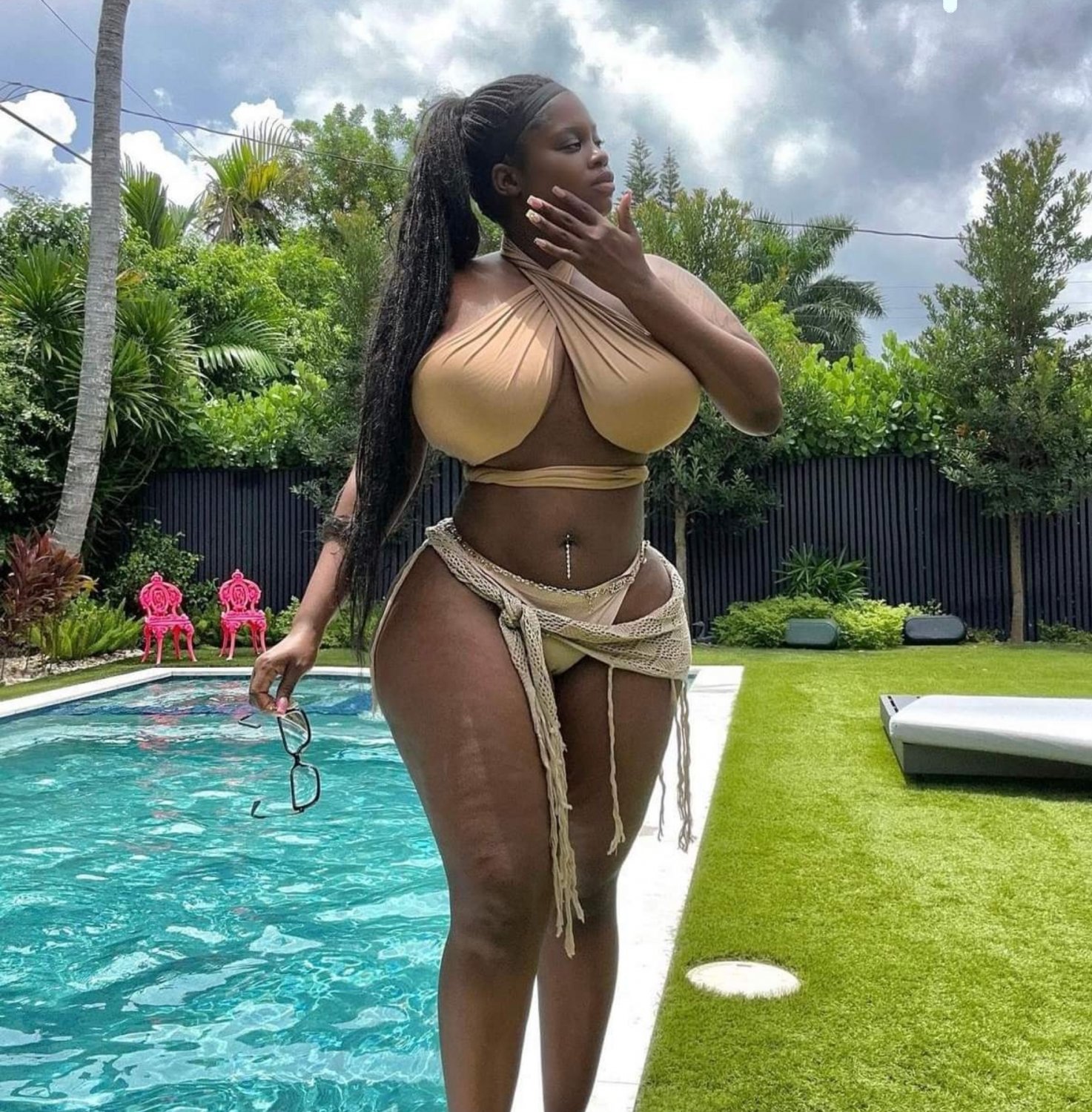 Goddess #YZIbY2v7