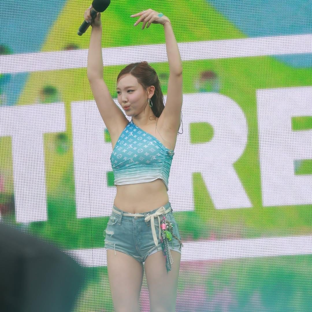 Kpop delicius girls #7hOIOEWY