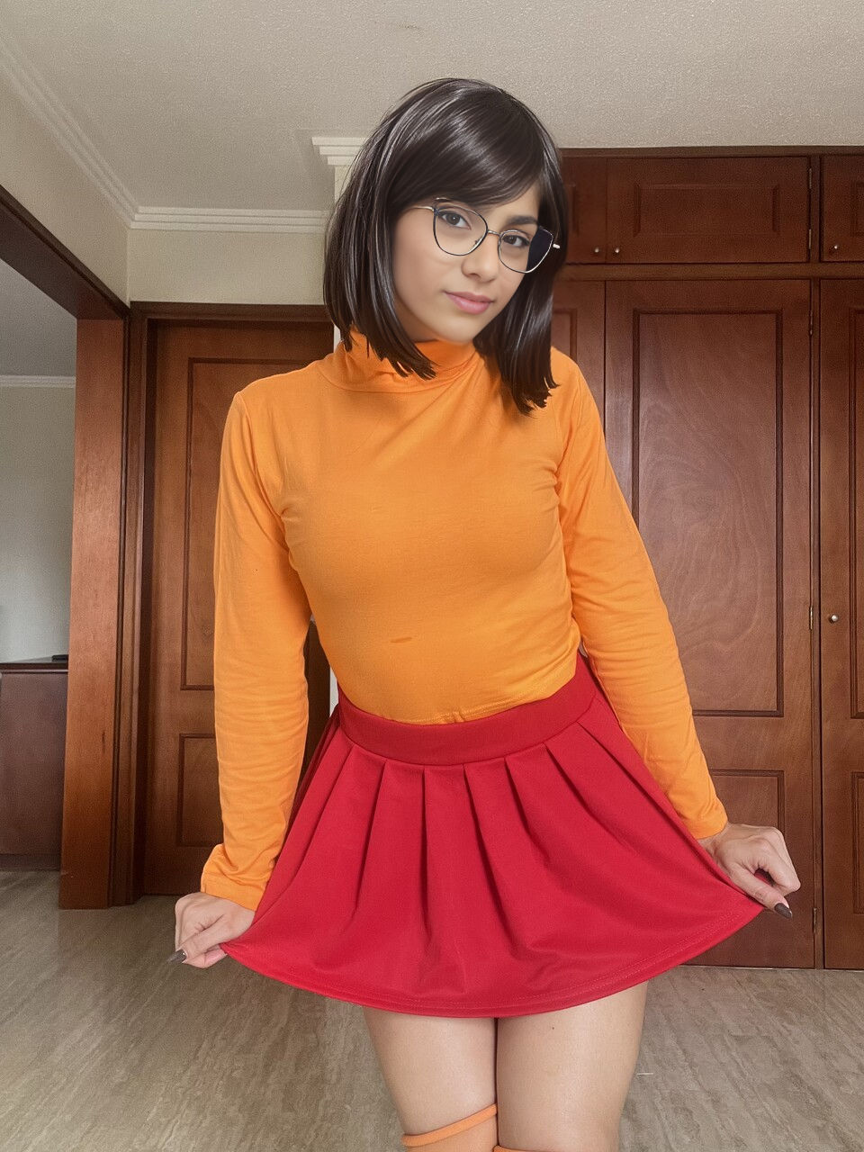 la bella mia khalifa haciendo cosplay de Velma #vjQtFW7A