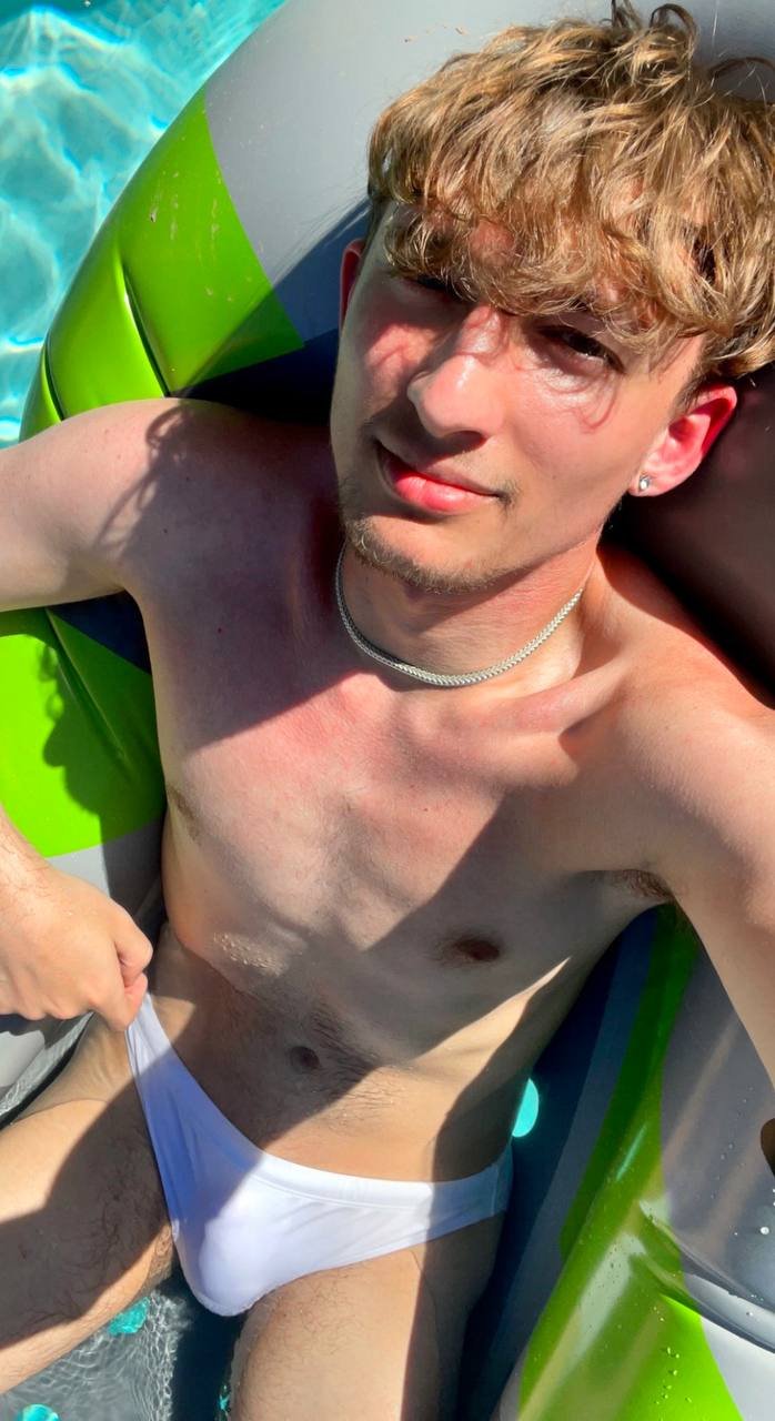Pathetic faggot leaked exposed #LN3rSL3i