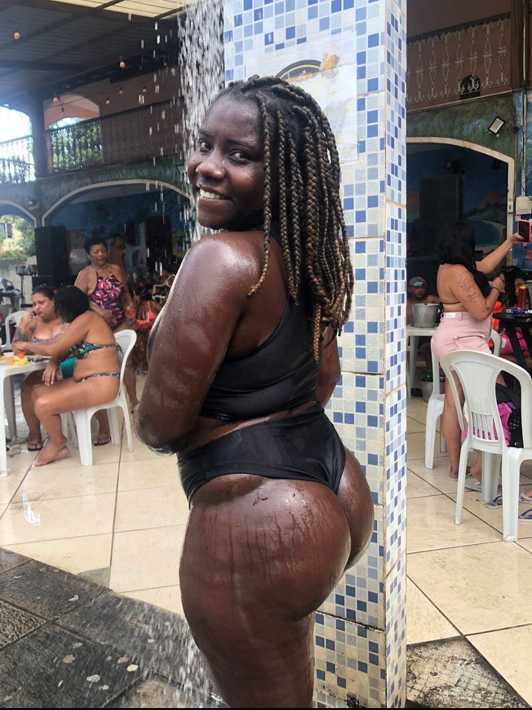 Preta rara #lH4zFhGo