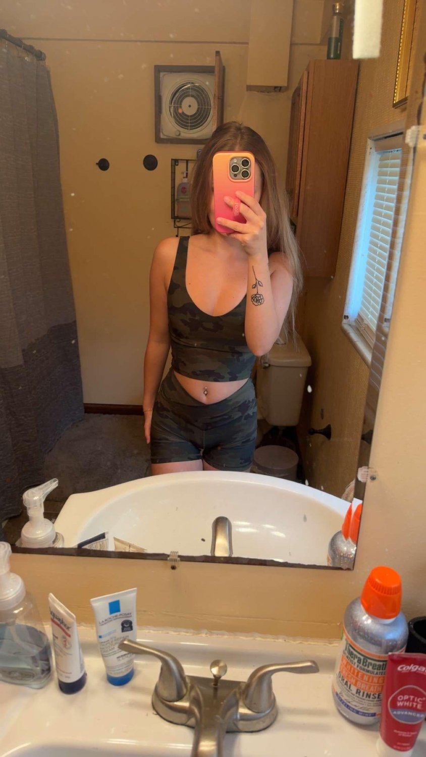 petite tanlines #T5iPDE2R