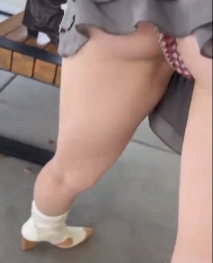 sunday is such a hot slut! dm me i will feed u!!! #eZQvOYie